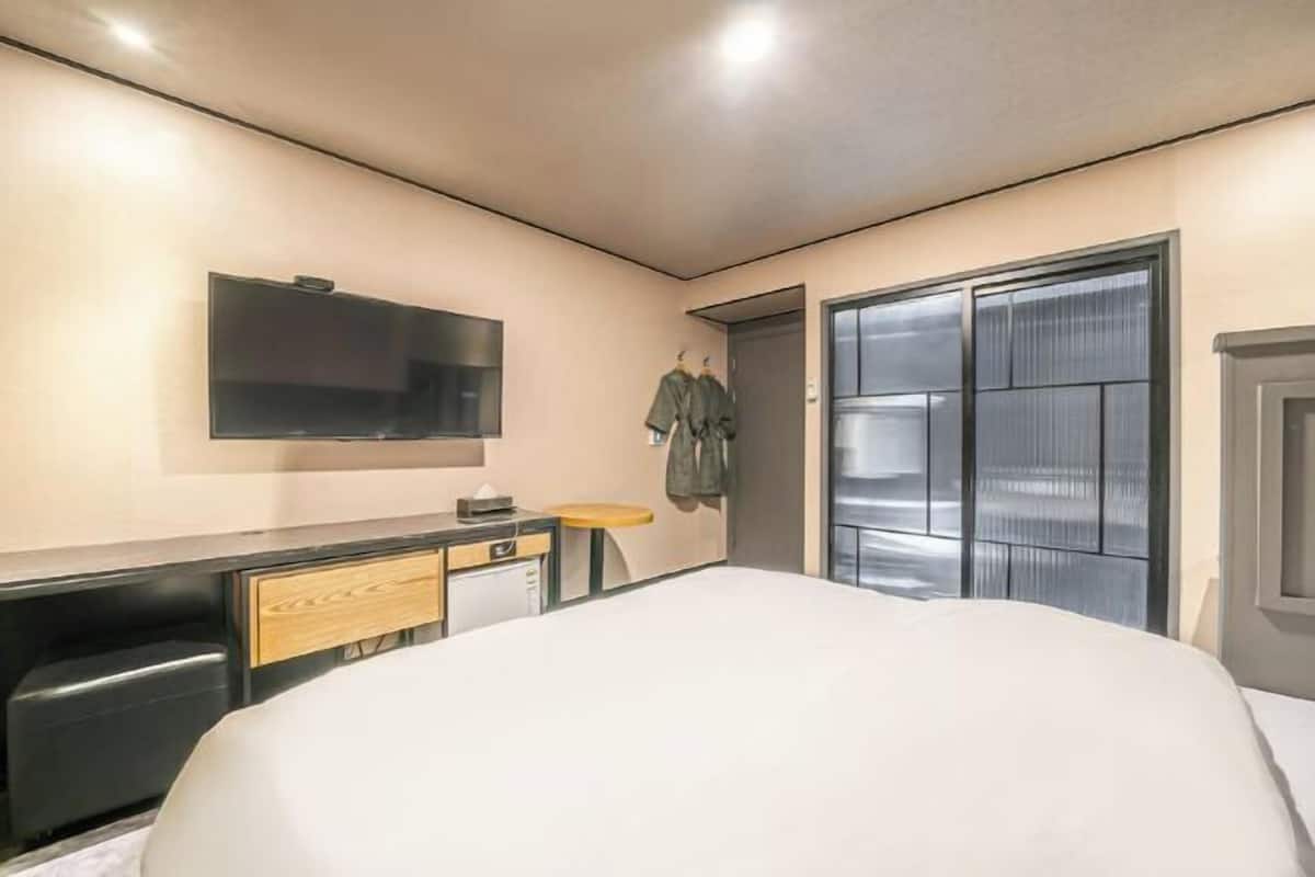 Individually decorated, individually furnished, free WiFi, bed sheets