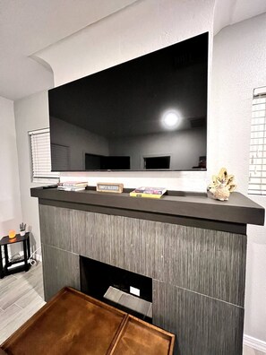 Interior - Recently updated 3 Bed Cozy Home Unit 1
(El Paso)