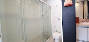 Apartment | Badezimmer | Dusche
