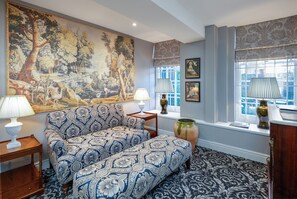 Sengetøy av topp kvalitet, safe på rommet og individuelt dekorert