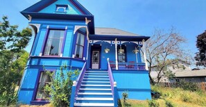 Fachada da propriedade