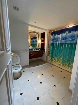 Hårtørrer, håndklæder, Sæbe, Shampoo