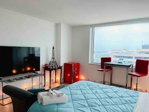 2 bedrooms, in-room safe, iron/ironing board, WiFi