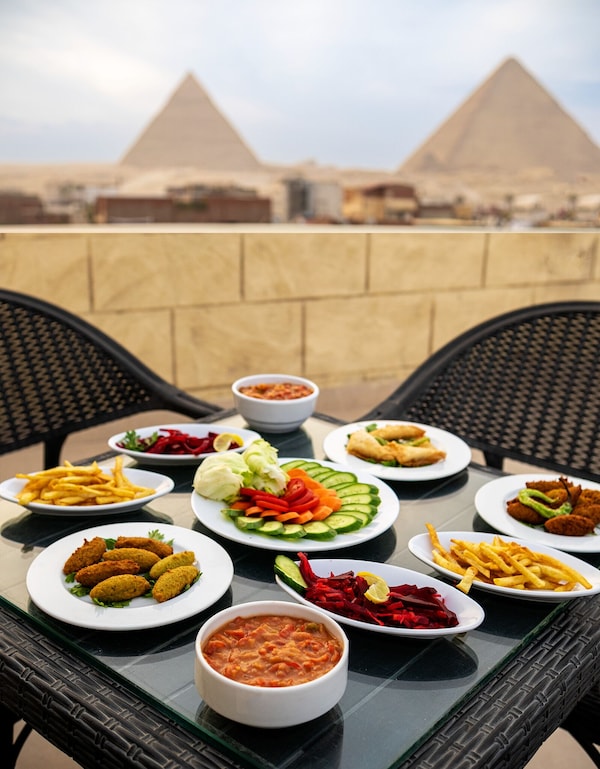 Hassan Pyramids Hotel - Egypt