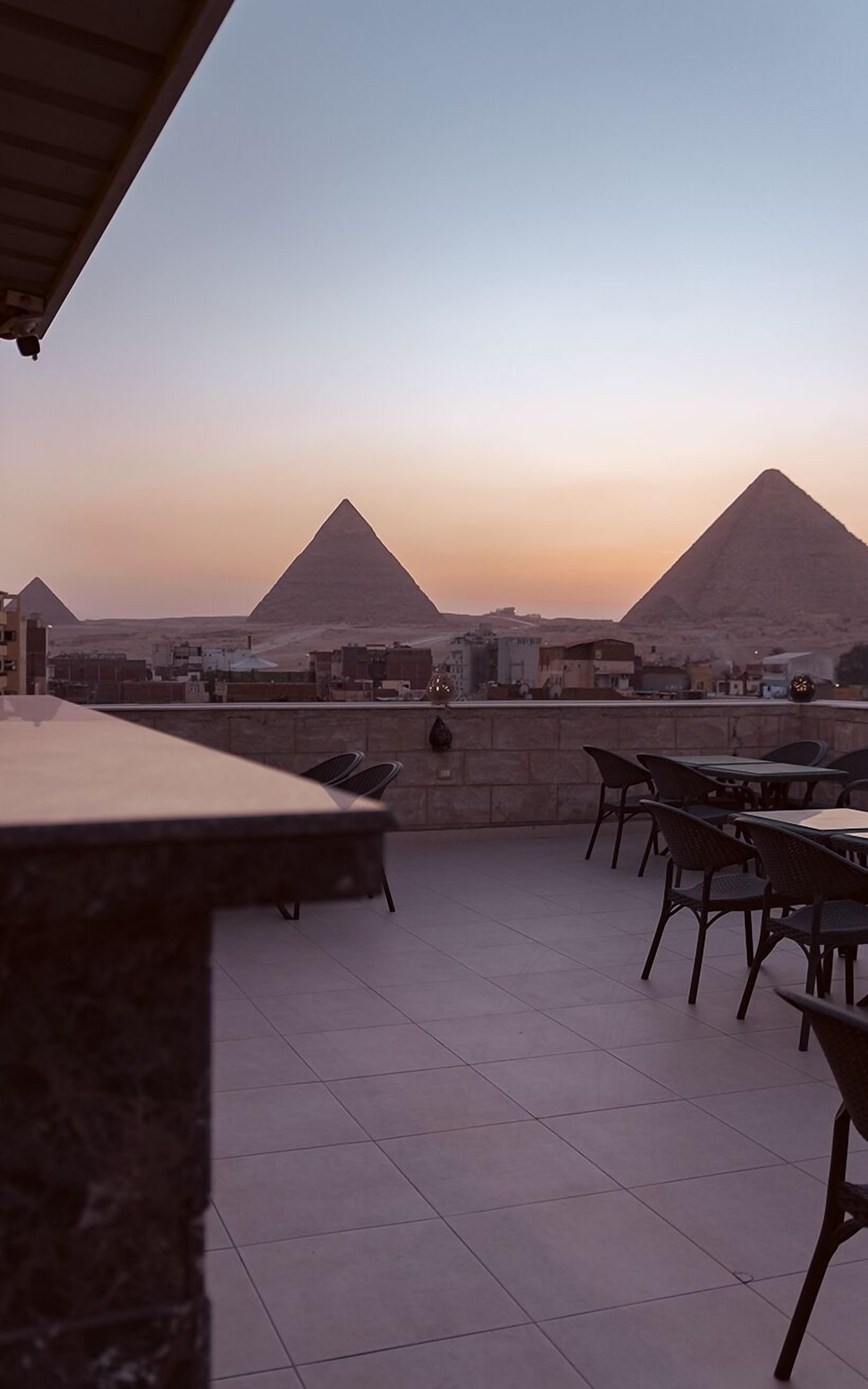 Foto - Hassan Pyramids Hotel&Rooftop