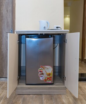 Egyptian cotton sheets, premium bedding, pillow-top beds, minibar - Hassan Pyramids Hotel (Giza)