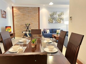 Comfort Apartment, 3 Bedrooms, Kitchen, Ocean View | In-room dining - Fairview Luxury Apartments (Dar es Salaam)