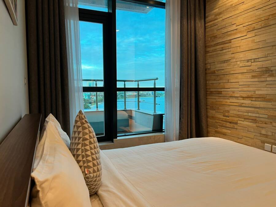 Deluxe Duplex | 3 bedrooms, Egyptian cotton sheets, premium bedding, down comforters