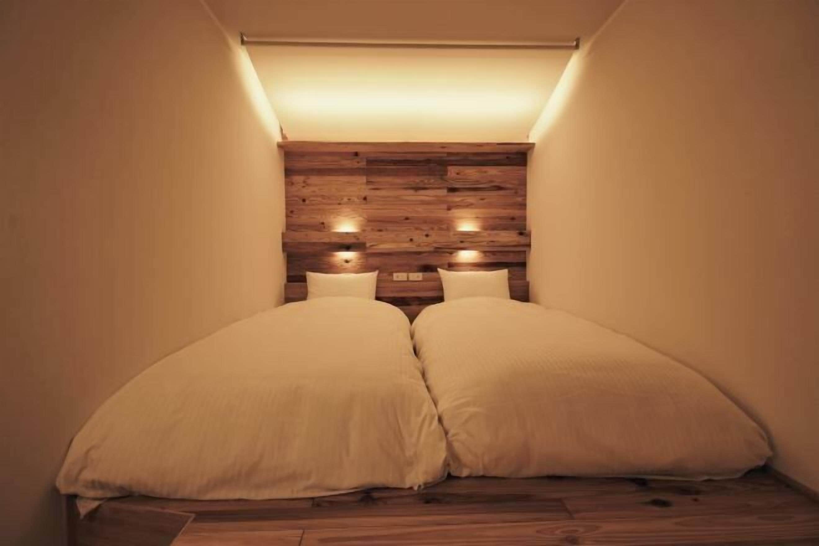 Down comforters, free WiFi