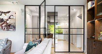 Luxurious and cozy central 2 bedrooms apartment