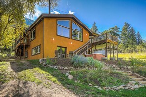 Property grounds - Dreamworks (Cascade)