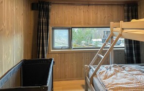 4 habitaciones, cuna de viaje y wifi gratis 