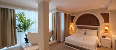 Royal Room | 1 bedroom, Egyptian cotton sheets, premium bedding, down duvets