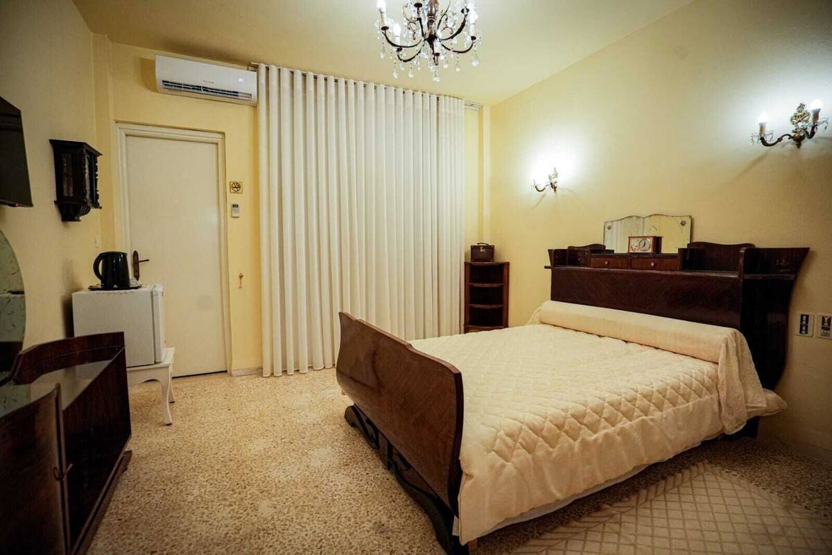 1 bedroom, blackout curtains, free WiFi