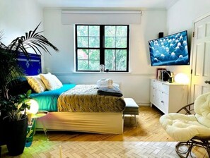 1 bedroom, iron/ironing board, bed sheets