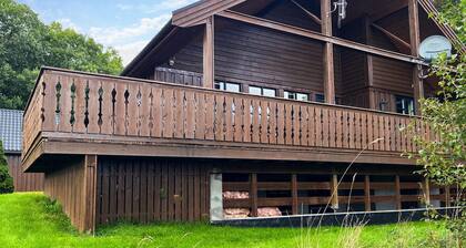Amazing home in Midsund with WiFi