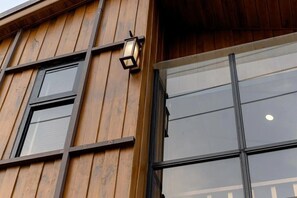 Front of property - U Villa Chiangkhan (Chiang Khan)