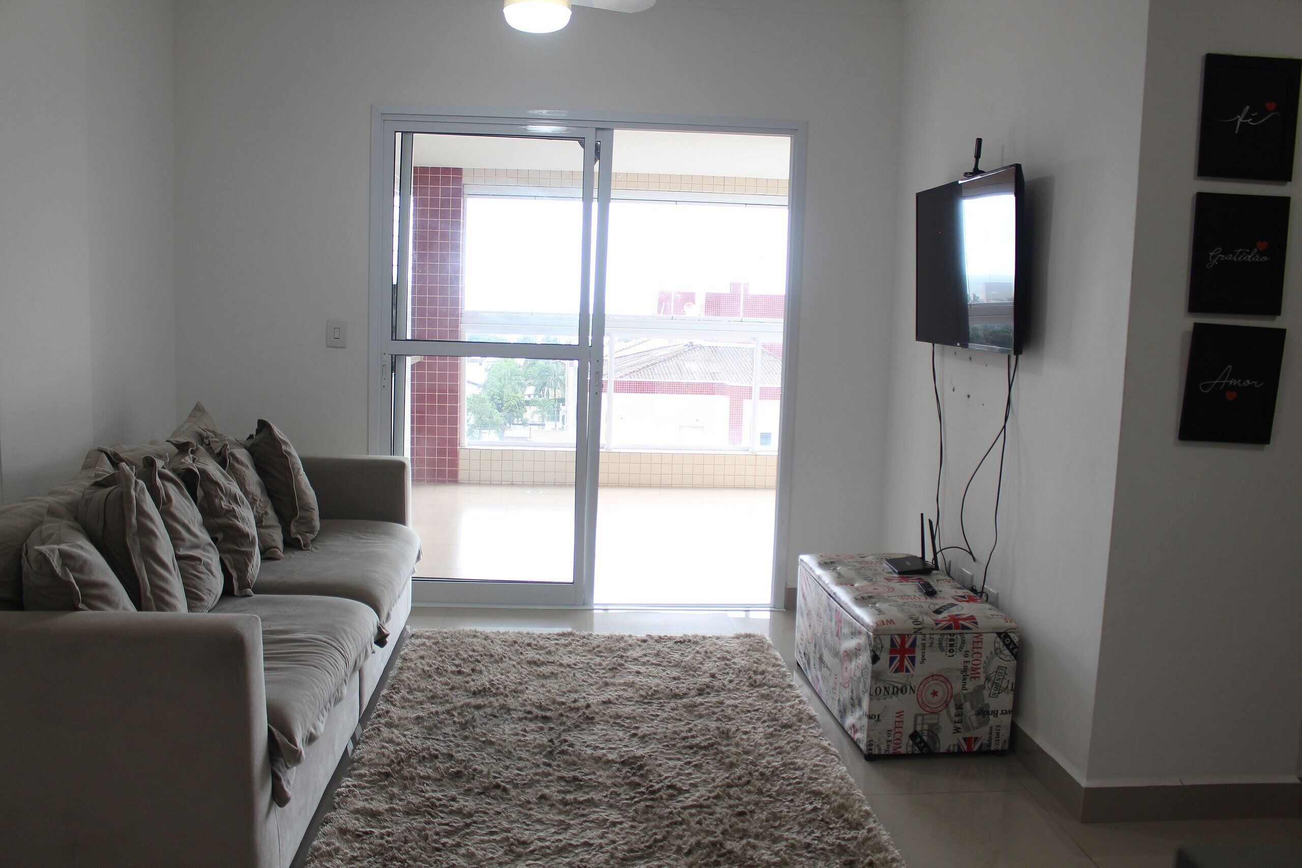 Apartamento | Zona de estar | Una televisión