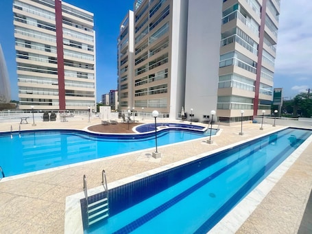 Apartamento. Av. Anchieta 1636