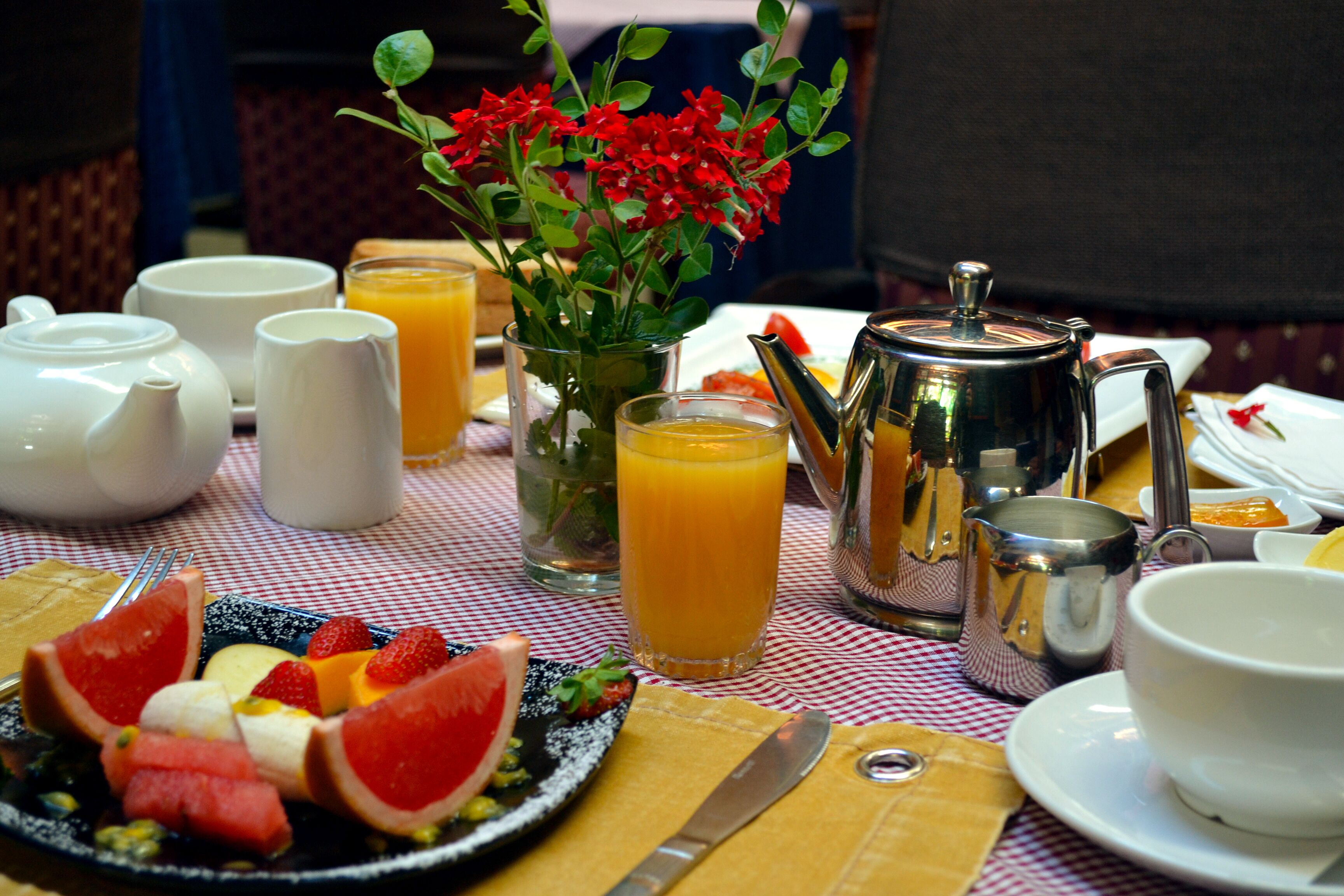 free daily english breakfast