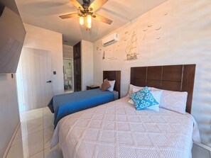 2 habitaciones, tabla de planchar con plancha, wifi y ropa de cama 