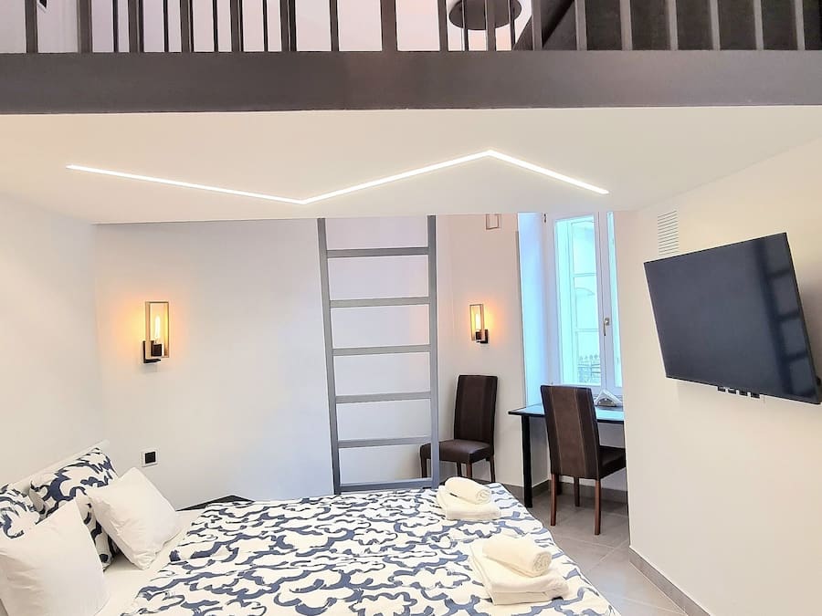 Apartment | Individually decorated, individually furnished, desk, blackout curtains