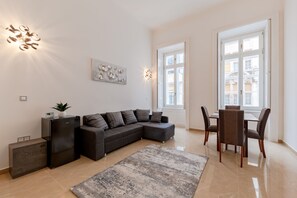 Décoration personnalisée, ameublement personnalisé, bureau