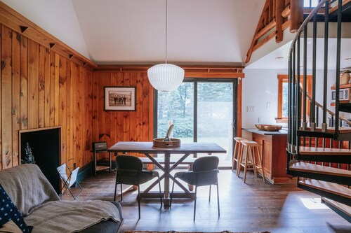 The Leeway - Meadow Loft Duplex