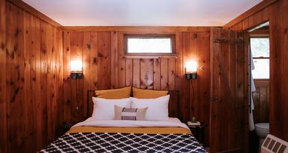 1 Bedroom Suite with a Living Room