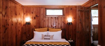 1 Bedroom Suite with a Living Room