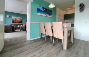 Dining - Lovely home in Vlagtwedde with kitchen (Vlagtwedde)