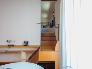 1 camera, Wi-Fi, lenzuola