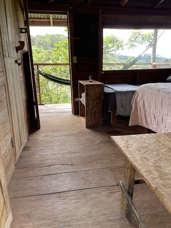 Individually furnished, bed sheets. Konsenda San Blas