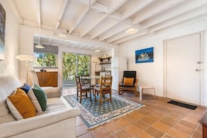 Fireplace, DVD player