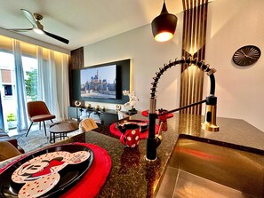 Interior - BEAUTIFUL N CHARMING - THEME ROOMS - AMAZING DECORATION - 12 MINUTES FROM DISNEY (Kissimmee)