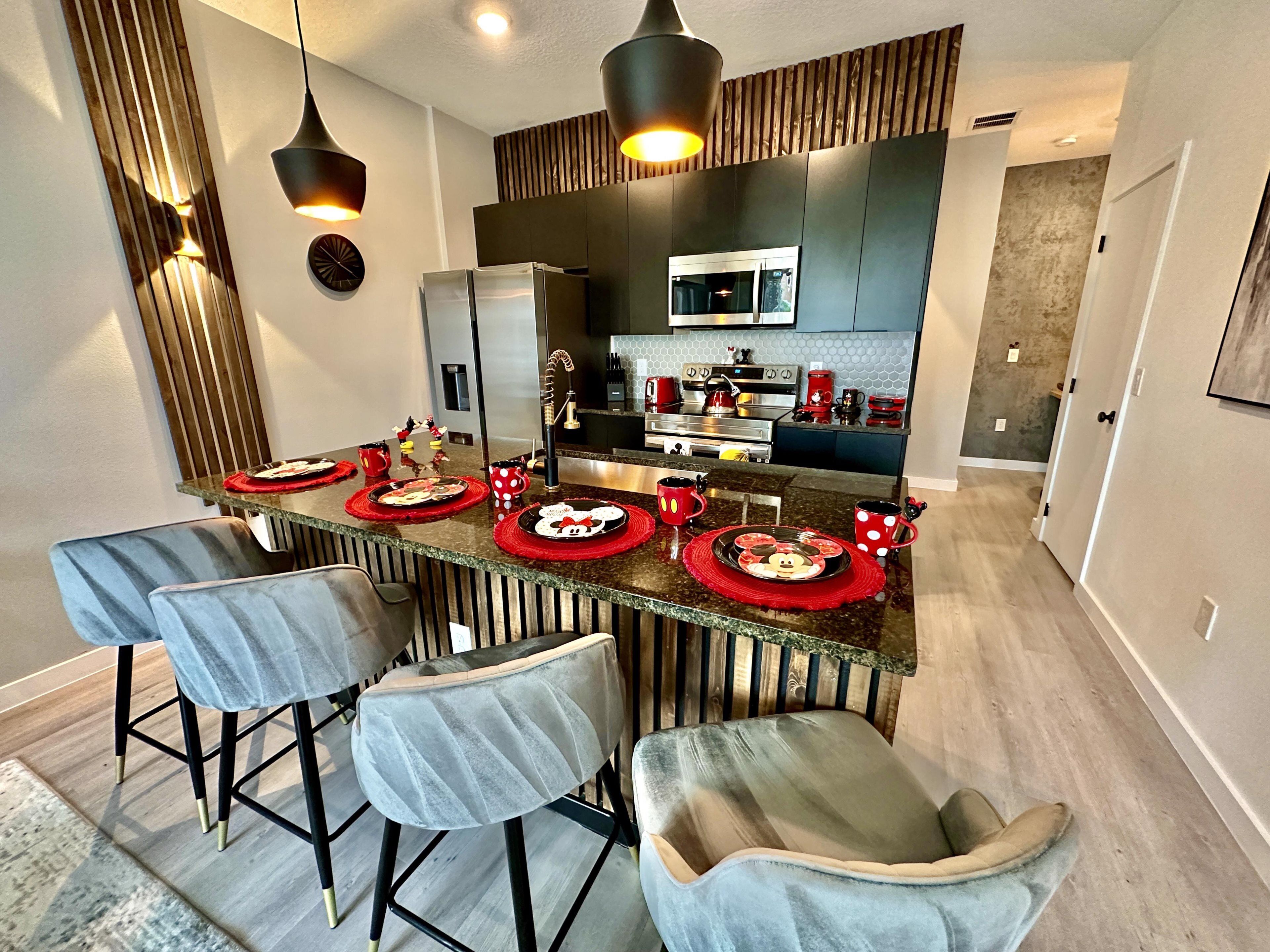 雪櫃、微波爐、焗爐、爐具