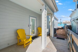 Terrace/patio - Full Sail in Port Aransas! (Port Aransas)