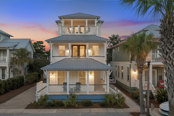 المنشأة من الخارج