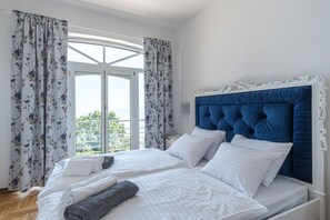 5 chambres, fer et planche à repasser, Wi-Fi, draps fournis