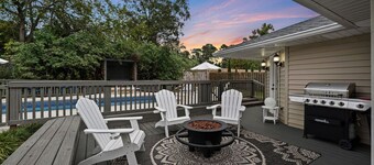 Backyard Oasis - Private Pool, gazebo, patio
