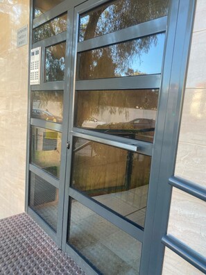 Exterior detail - Piso Ideal Para Familias con Habitación Para Jugar los Niños (Sevilla)