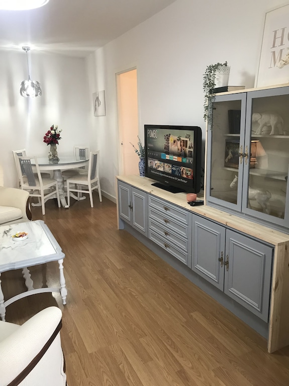 Piso Ideal Para Familias Con Habitación Para Jugar Los Niños - Seville