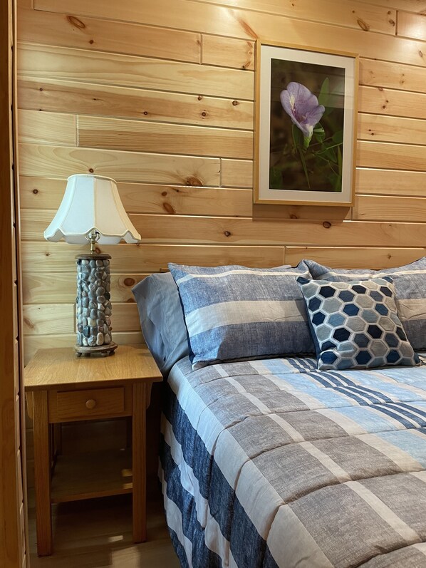 1 chambre, fer et planche à repasser, Wi-Fi gratuit, draps fournis