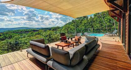 NEW! Villa Panorama | 4 Seasons Heated Pool | Hot Tub | Tremblant Living