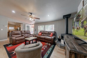 TV, fireplace, DVD player