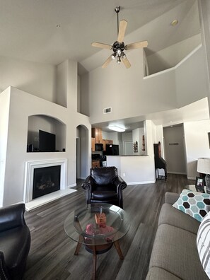 Téléviseur connecté, foyer