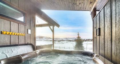 Home on Golf Course w/ Hot Tub, Near Grand Lake
