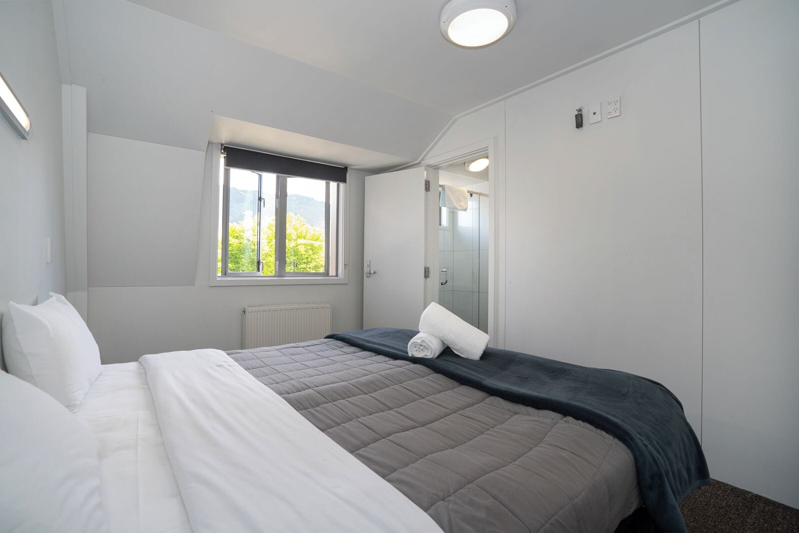 Double Room | Free WiFi, bed sheets