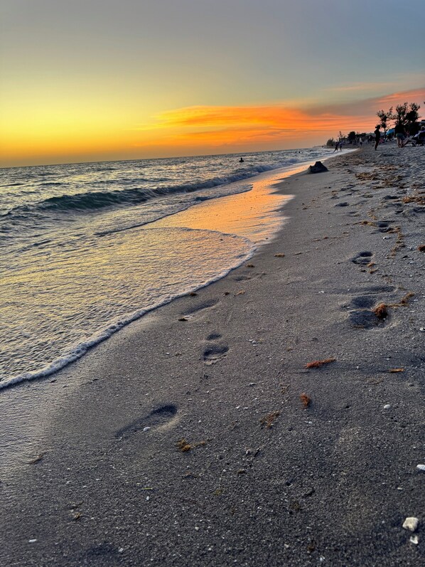 Liegestühle, Strandtücher