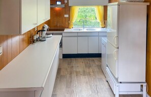 Fridge, microwave, dishwasher, coffee/tea maker